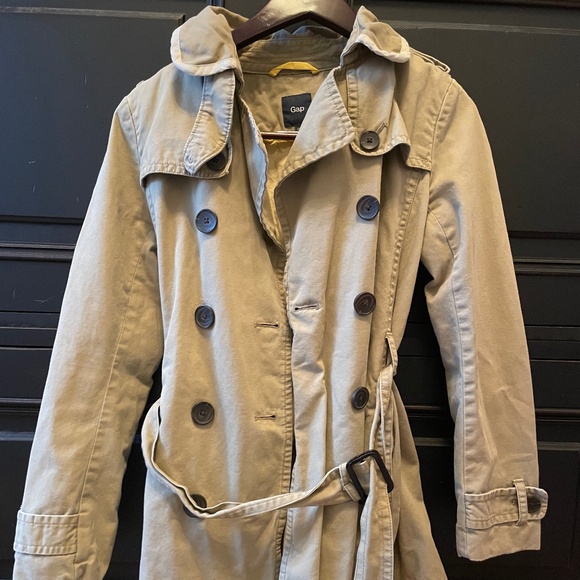GAP Jackets & Blazers - Trench coat